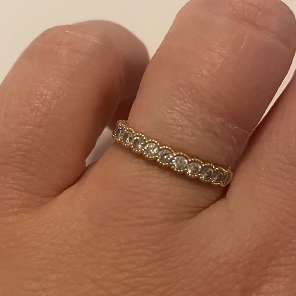 14k yellow gold half bezel diamond ring - Picture 2 of 13